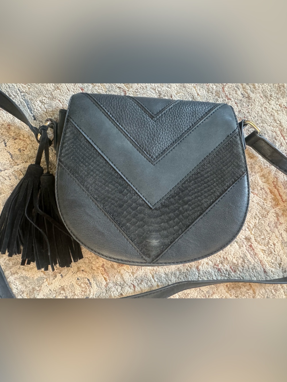Imoshion Vegan leather Black Chevron Crossbody Bag with fringe Tassel
